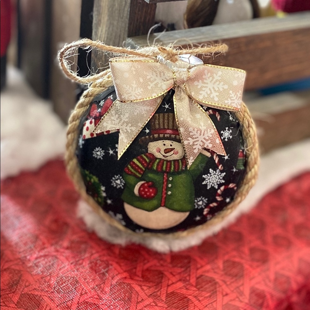 Decoupaged Christmas ornaments